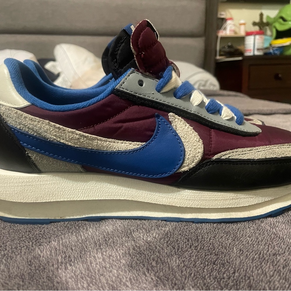 Nike Blue and Burgundy Men's Sneakers